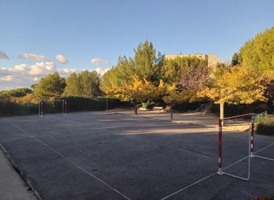 Appartement Superbe Piscine, Tennis, Vue Et Decore Avec Gout